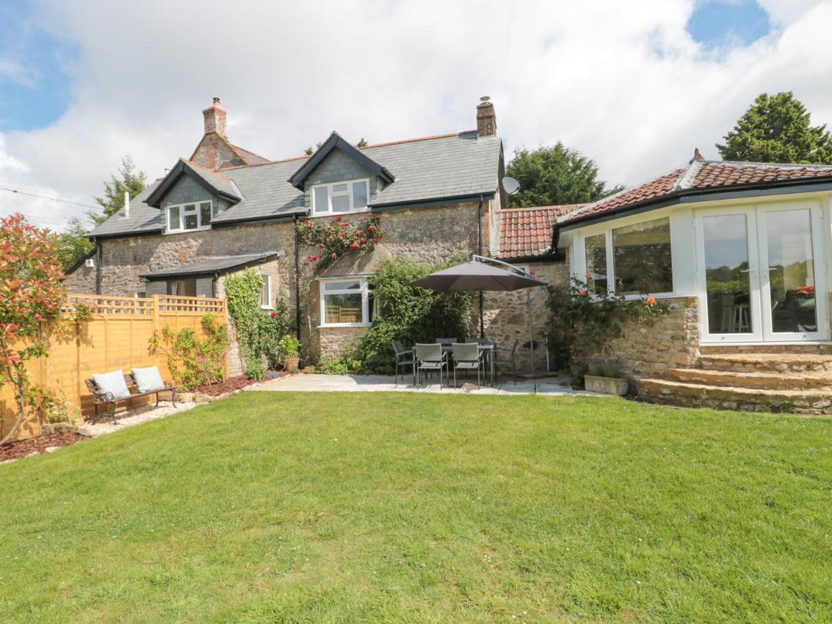 Ammerham Farm Cottage Chard Exterior photo